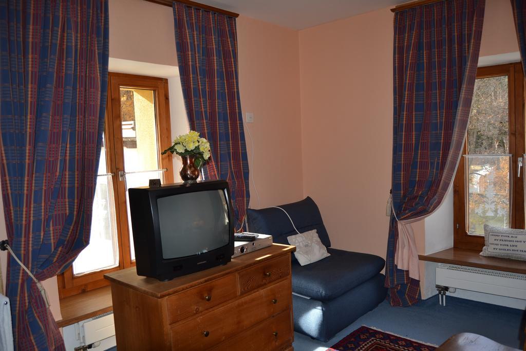Garni Fluela Susch Hotel Luaran gambar